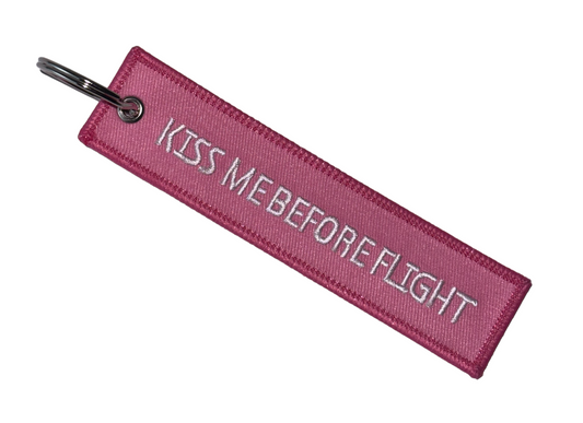 Schlüsselanhänger – KISS ME BEFORE FLIGHT